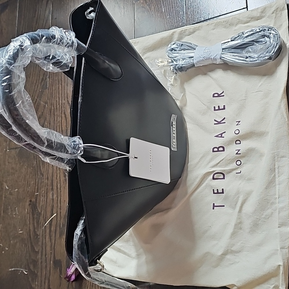 Ted Baker Safaz Leather Bucket Tote